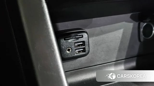Chevrolet (GM Daewoo) Real New Colorado 2022 Белый из Кореи, фото 3