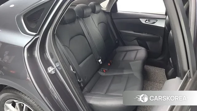 Kia The New K3 2nd generation 2021 Серый из Кореи, фото 3