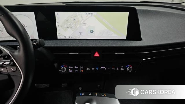 Kia EV6 2023 Жемчужный цвет из Кореи, фото 3