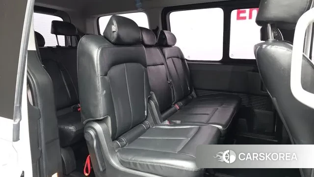 Hyundai Staria 2021 Белый из Кореи, фото 3