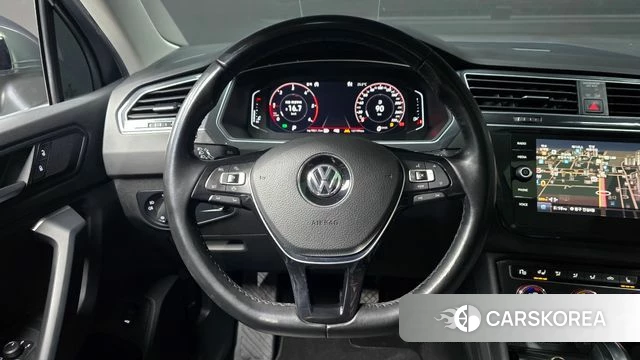 Volkswagen Tiguan second Generation 2020 Серый из Кореи, фото 3