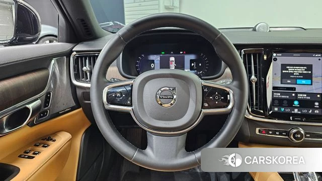 Volvo S90 2022 Черный из Кореи, фото 3