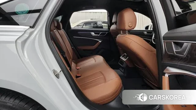 Audi A6 (C8) 2023 Белый из Кореи, фото 3