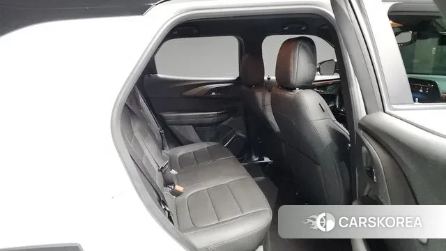 Chevrolet (GM Daewoo) The New Trail Blazer 2023 Белый из Кореи, фото 3