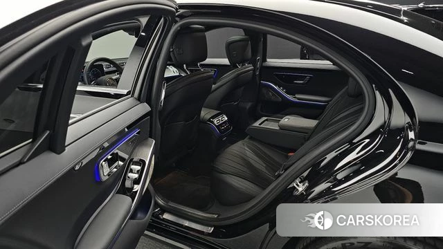 Mercedes-Benz S-Class W223 2024 Черный из Кореи, фото 3
