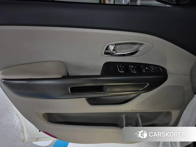 Kia The New Carnival 2019 Белый из Кореи, фото 3