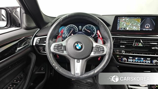 BMW 5 Series (G30) id 4568529 из Кореи 3