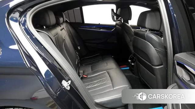 BMW 5 Series (G30) 2023 Черный из Кореи, фото 3