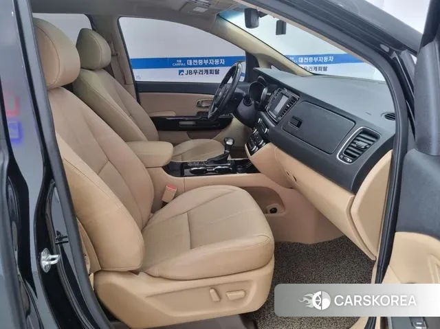 Kia The New Carnival 2019 Черный из Кореи, фото 3