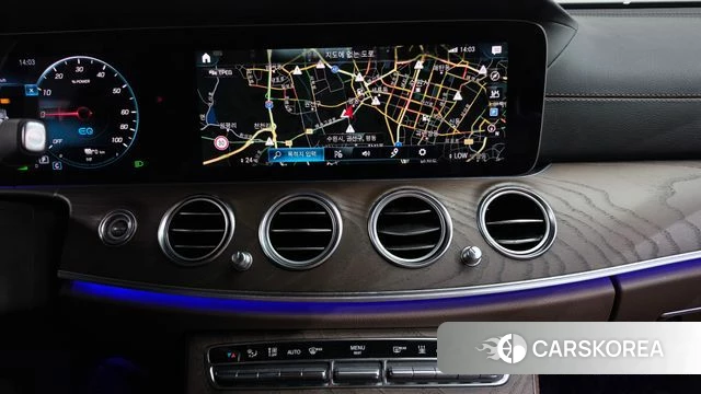 Mercedes-Benz E-Class W213 2021 Белый из Кореи, фото 3