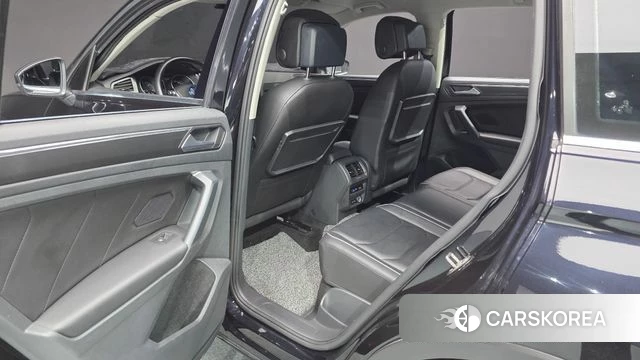 Volkswagen Tiguan second Generation 2019 Черный из Кореи, фото 3