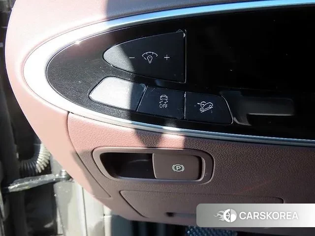 Genesis GV70 2024 Зеленый из Кореи, фото 3