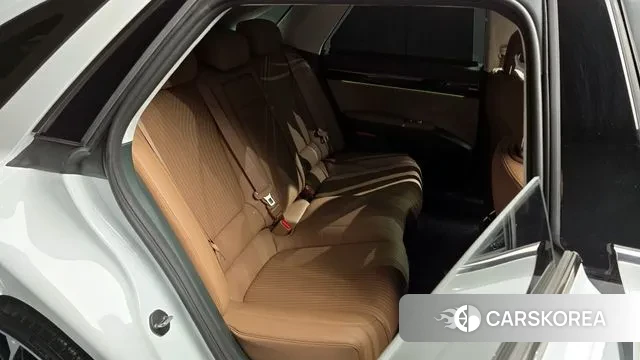 Hyundai Grandeur Hybrid (GN7) 2023 Белый из Кореи, фото 3