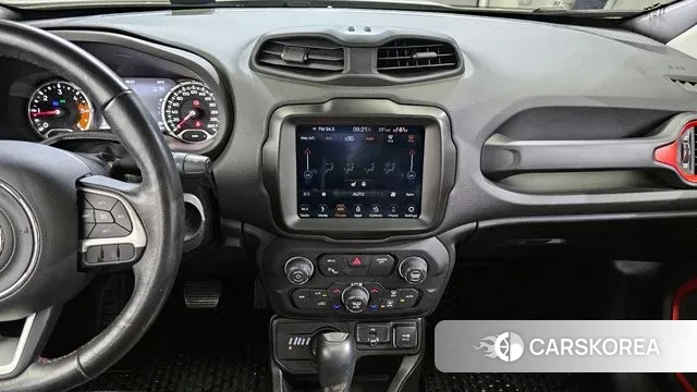 Jeep Renegade 2018 Белый из Кореи, фото 3