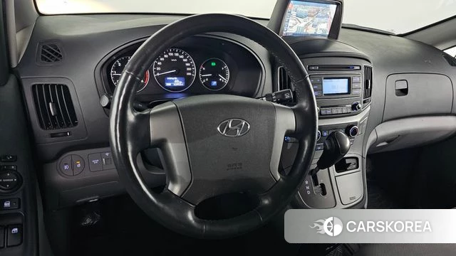 Hyundai The New Grand Starex 2018 Серебристо-серый из Кореи, фото 3
