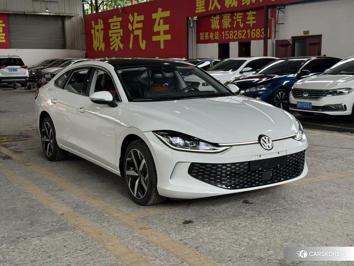 Volkswagen Lingdu 2023 Белый из Китая, фото 3