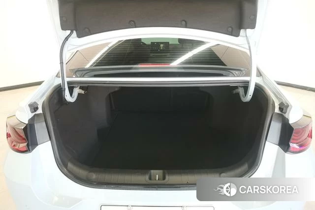 Geely Automobile Emgrand L HiP 2022 Белый из Китая, фото 3
