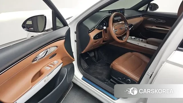 Genesis GV70 2023 Белый из Кореи, фото 3