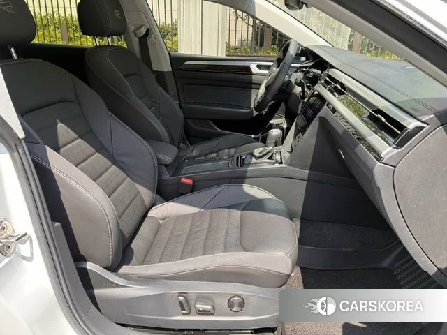 Volkswagen CC 2021 Белый из Китая, фото 3