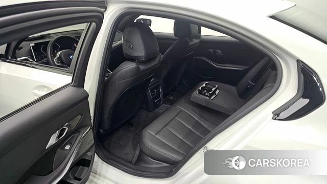 BMW 3 Series (G20) 2025 Белый из Кореи, фото 3