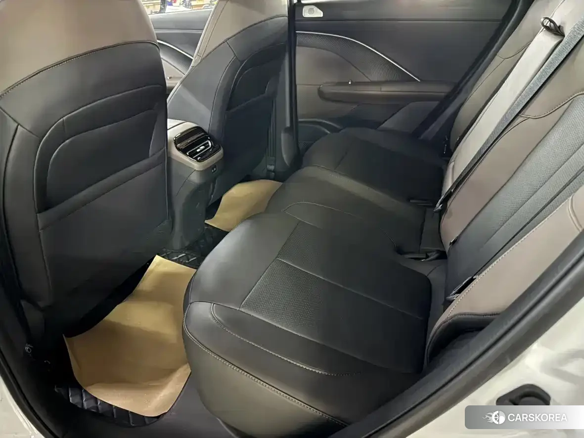 Chang'an CS55PLUS PHEV 2026 Белый из Китая, фото 3