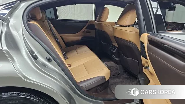 Lexus ES300h 7th generation 2020 Серебристо-серый из Кореи, фото 3