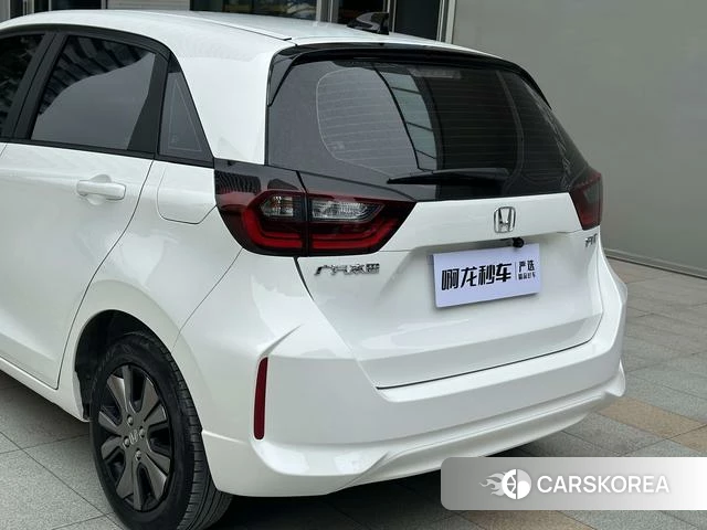 Honda Fit 2022 Белый из Китая, фото 3
