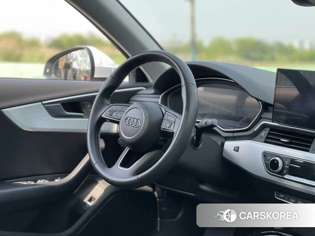 Audi A4L 2021 Белый из Китая, фото 3