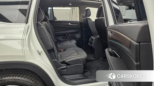 Volkswagen Atlas 2025 Белый из Кореи, фото 3