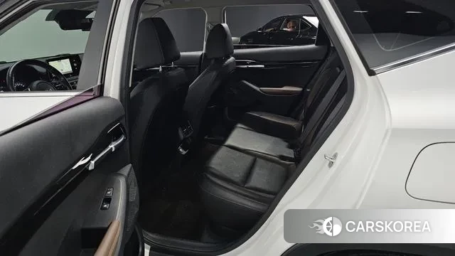 Kia Seltos 2022 Белый из Кореи, фото 3