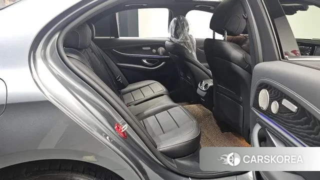 Mercedes-Benz E-Class W213 2022 Серый из Кореи, фото 3