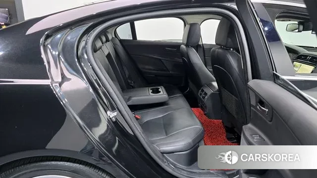 Jaguar XE 2018 Черный из Кореи, фото 3