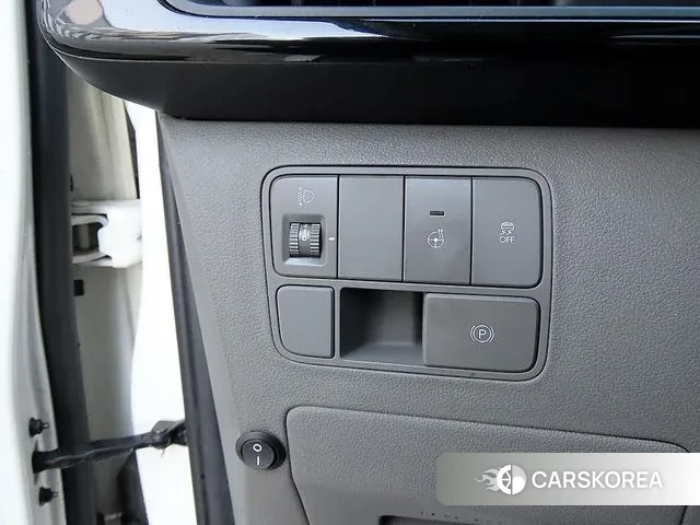 Hyundai Staria 2022 Белый из Кореи, фото 3