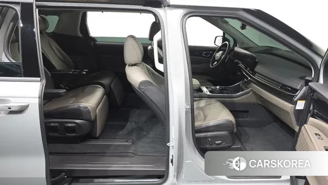 Kia The New Carnival 4th Generation 2024 Серебряный из Кореи, фото 3