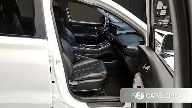 Hyundai The New Santa Fe 2021 Белый из Кореи, фото 3