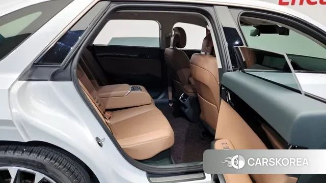 Hyundai Grandeur Hybrid (GN7) 2023 Белый из Кореи, фото 3