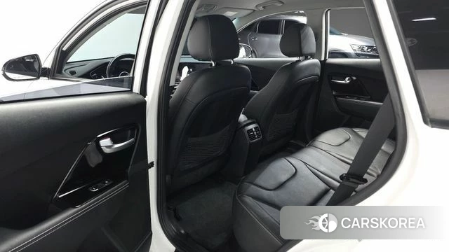 Kia Niro EV 2021 Белый из Кореи, фото 3