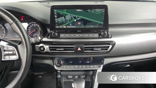 Kia Seltos 2022 Белый из Кореи, фото 3
