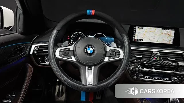 BMW 5 Series (G30) 2019 Белый из Кореи, фото 3