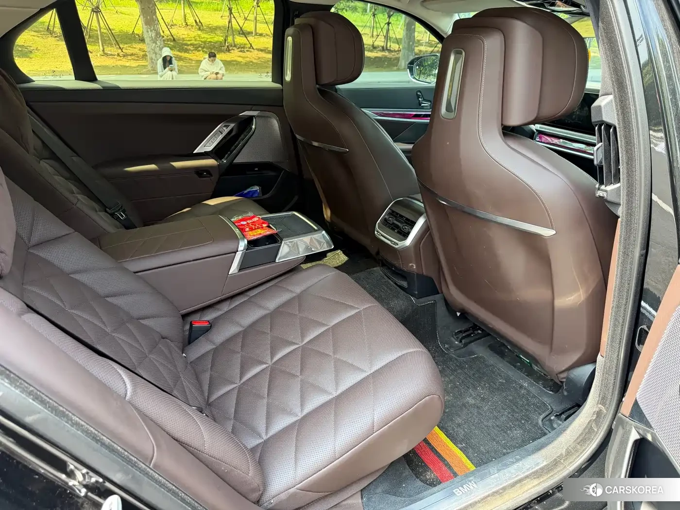 BMW 7 series 2023 Черный из Китая, фото 3