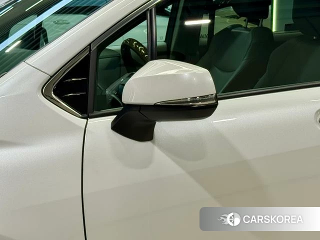 Toyota Grevia 2025 Белый из Китая, фото 3