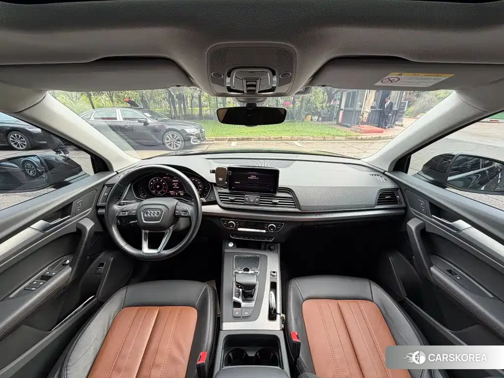 Audi Q5L 2020 Черный из Китая, фото 4