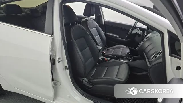 Kia The New K3 2018 Белый из Кореи, фото 3