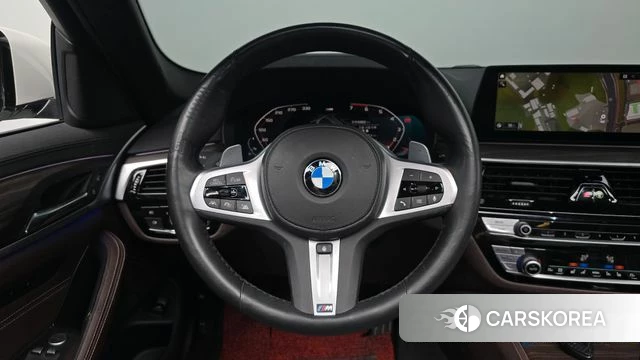BMW 5 Series (G30) 2019 Белый из Кореи, фото 3