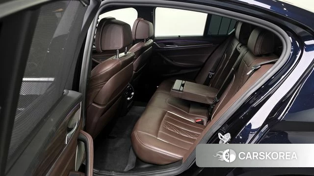 BMW 5 Series (G30) 2020 Черный из Кореи, фото 3