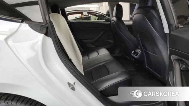 Tesla Model 3 2022 Белый из Кореи, фото 3