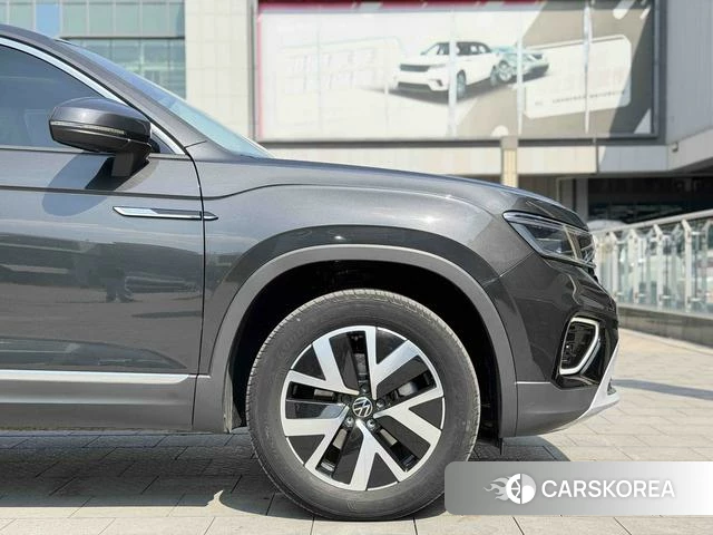 Volkswagen Tanyue 2022 Темно-серый из Китая, фото 3
