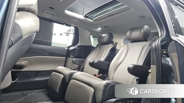 Kia The New Carnival 4th Generation 2024 Серый из Кореи, фото 3