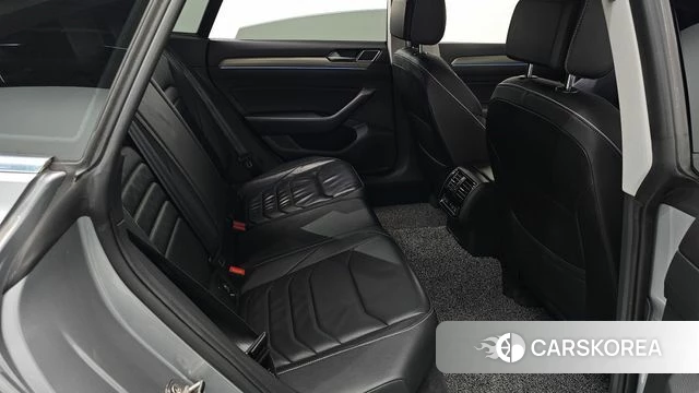 Volkswagen Arteon 2019 Серебристо-серый из Кореи, фото 3