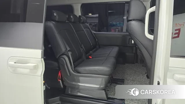 Hyundai Staria 2024 Белый из Кореи, фото 3